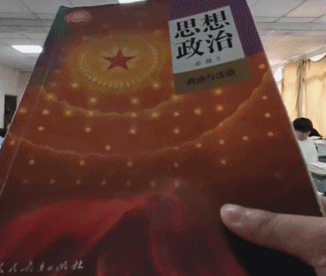 苏炳添来了都得吃剩饭，最近爆火的“高中生抢饭”看得人气血都足了
