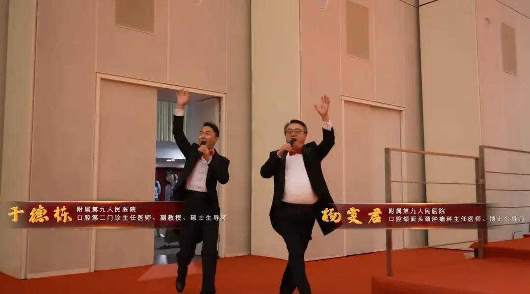 上海“大叔男团”火了！人均超高学历，网友：电视剧照进现实