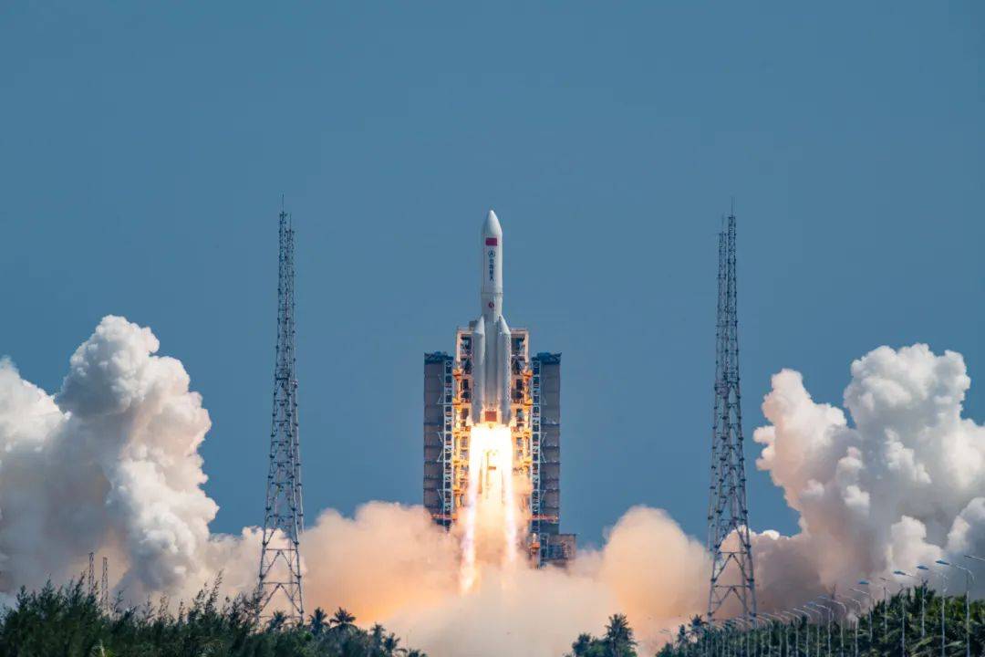 我国在文昌成功发射卫星互联网低轨08组卫星