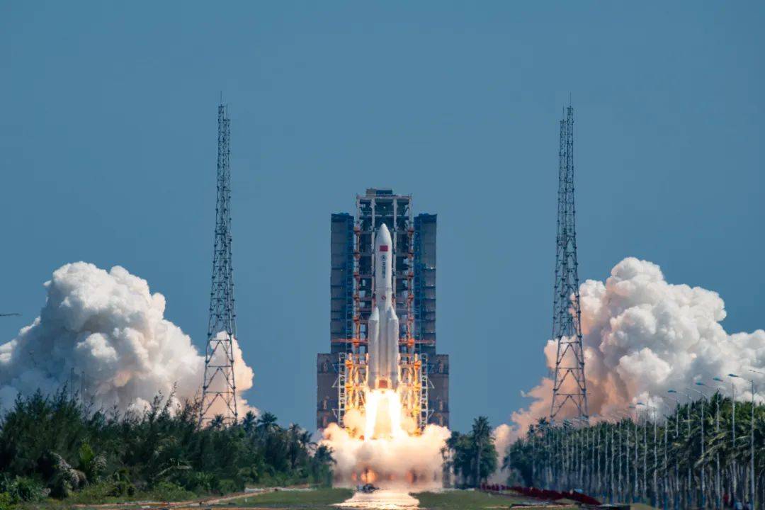 我国在文昌成功发射卫星互联网低轨08组卫星