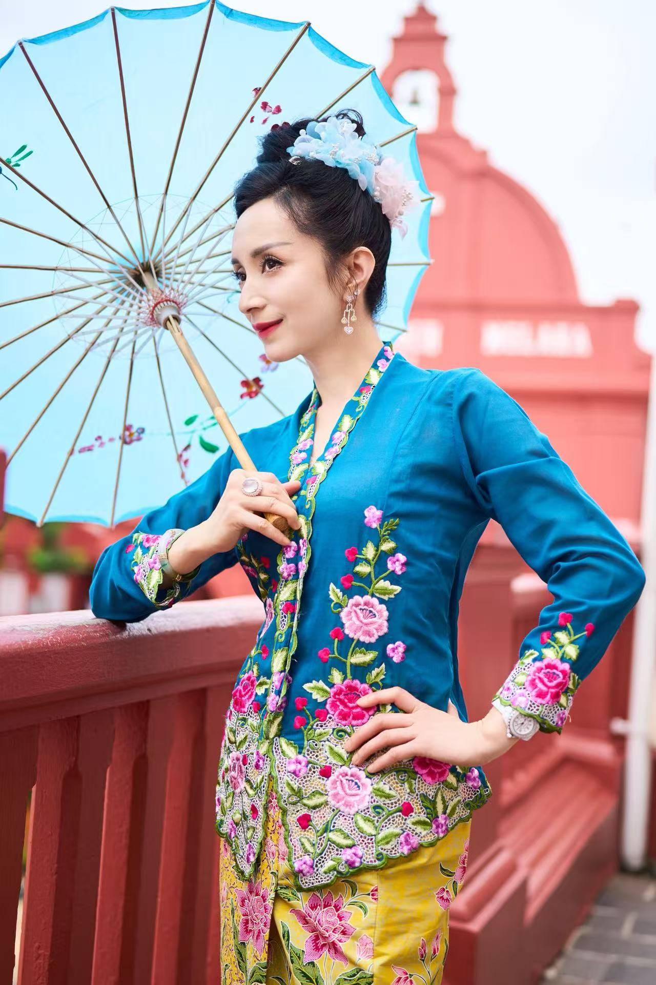 秋风寄明月，歌声暖归途 汤灿新歌《故乡明月光》谱尽游子心声