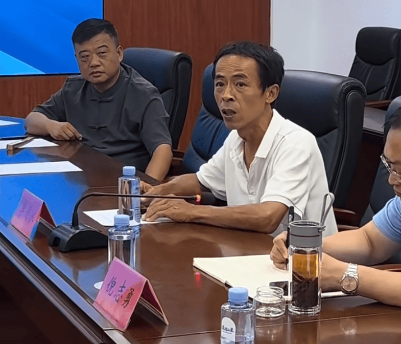 鸡排哥身后,景德镇着急了