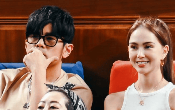 考古|昆凌现身暴瘦变化大!7年剖腹产下3娃,从“打工妹”到“天王嫂”,她的辛苦谁懂