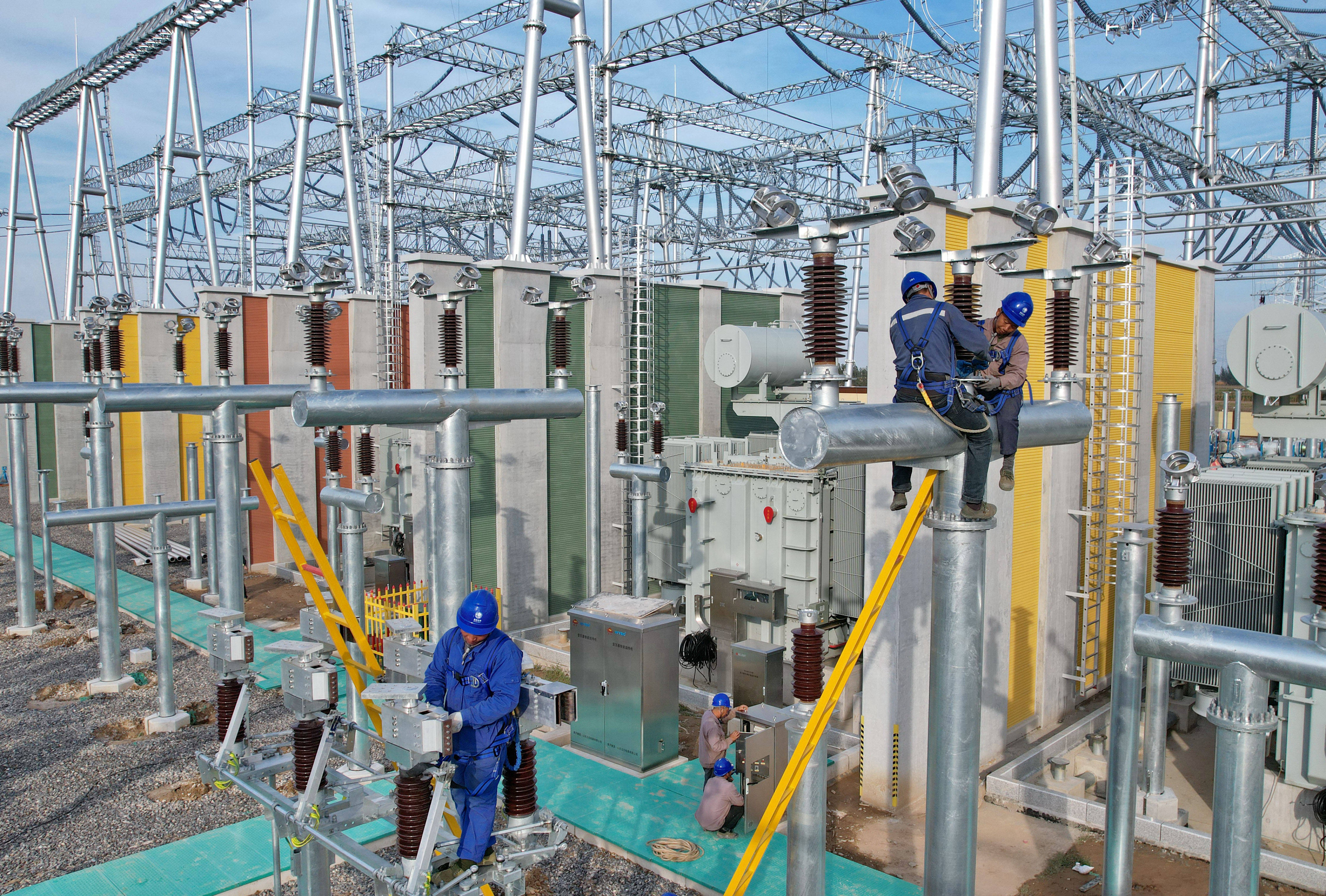 河北邢台：邢台北500千伏超高压变电站建设忙