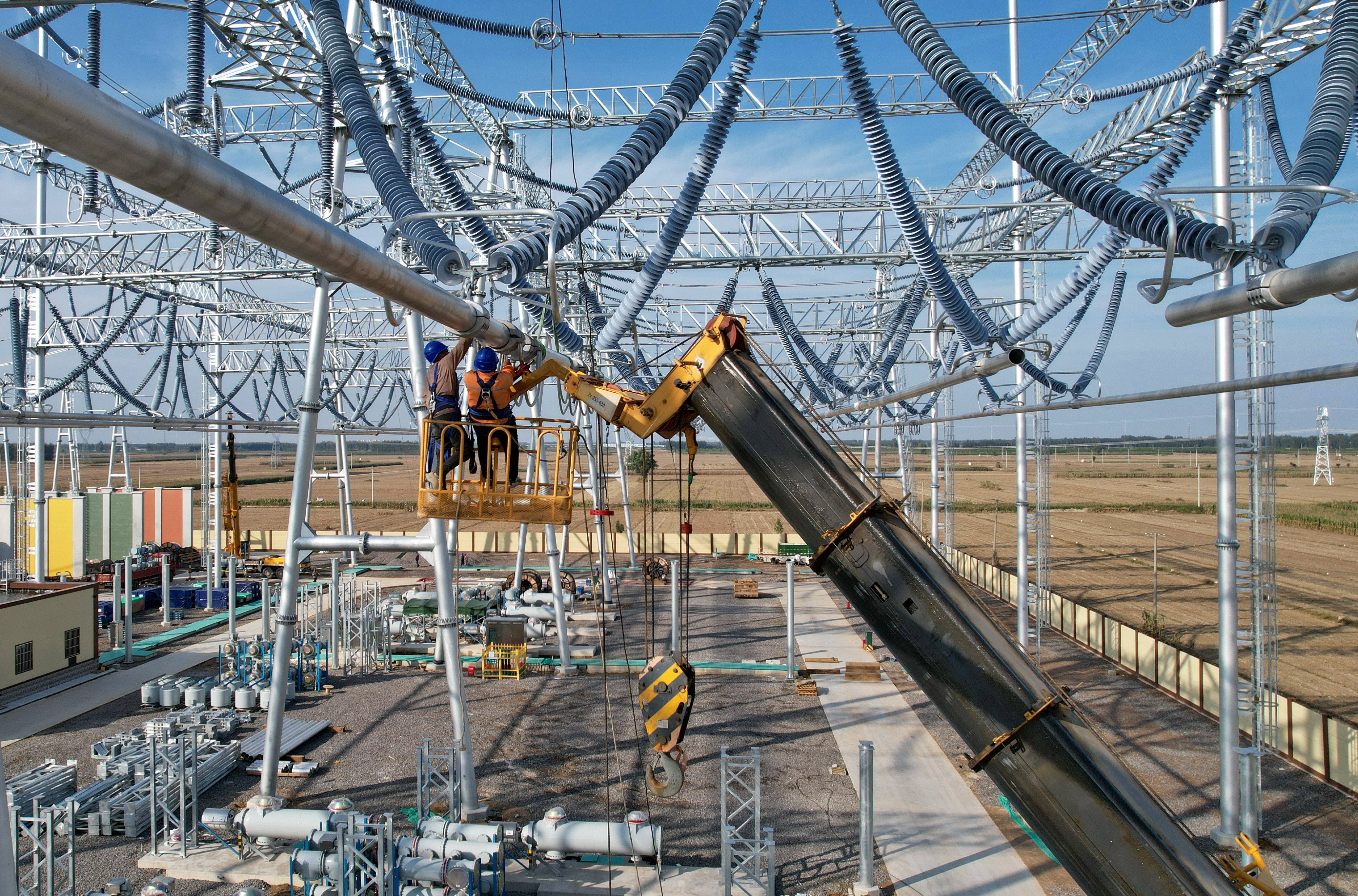 河北邢台：邢台北500千伏超高压变电站建设忙