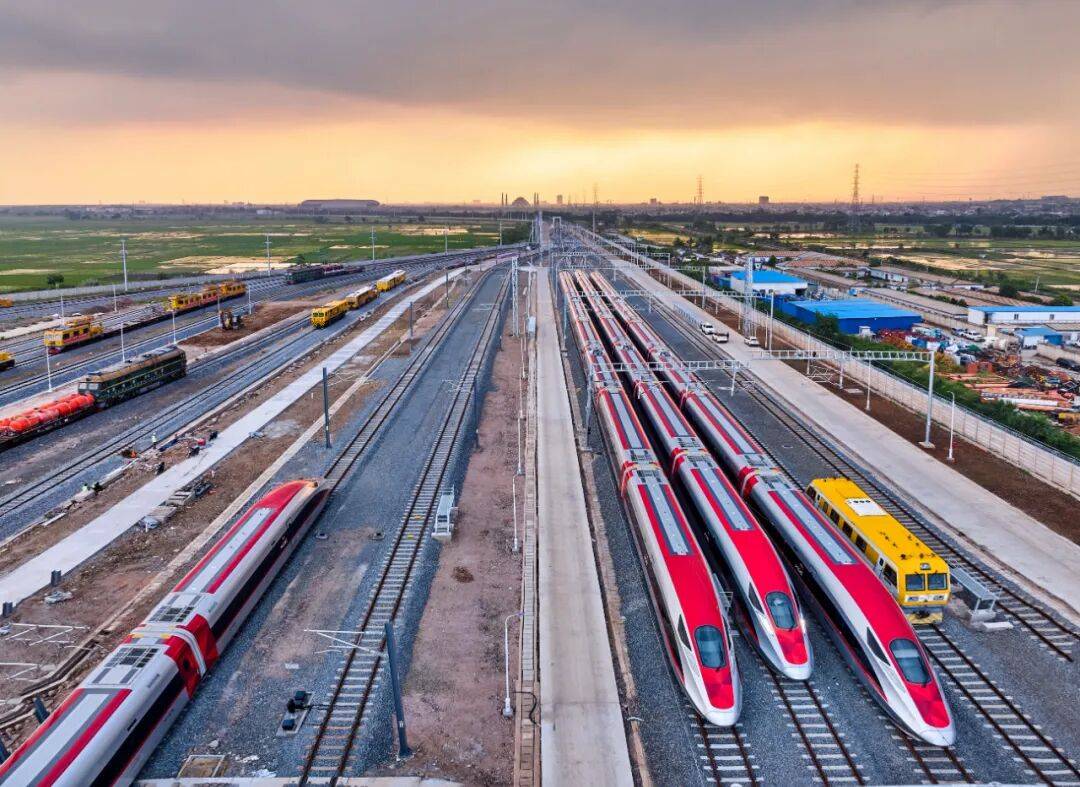 雅万高铁开通两年累计发送旅客超1200万人次