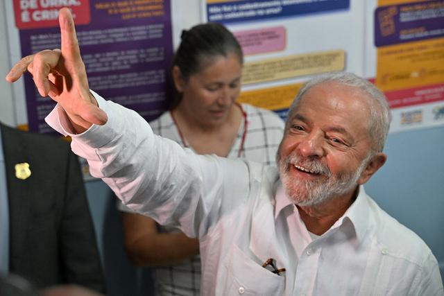 LULA(lular)